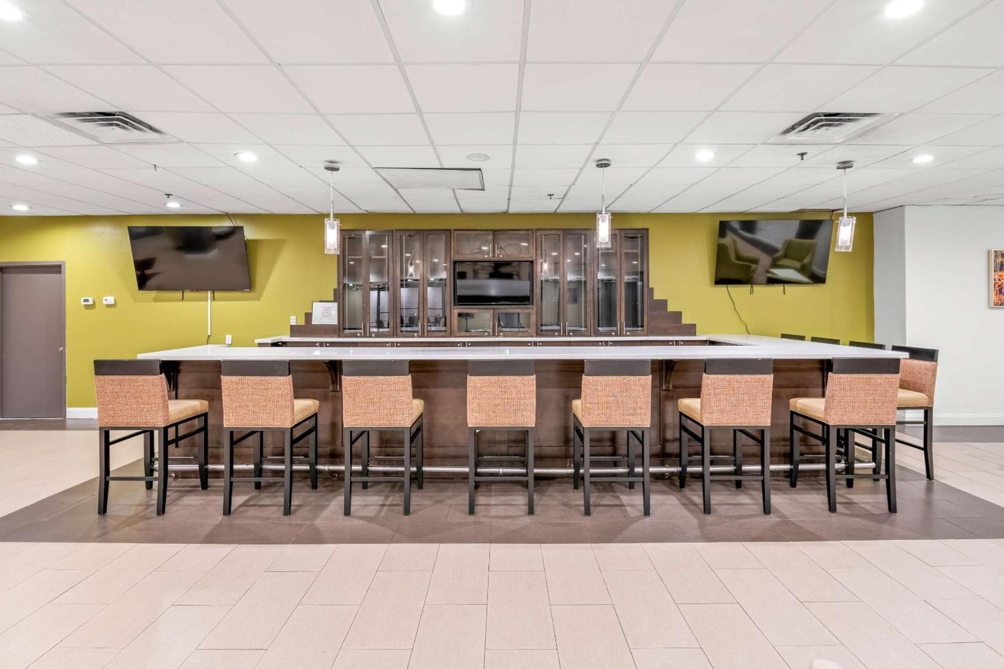 Radisson Hotel Charlotte Airport Εξωτερικό φωτογραφία